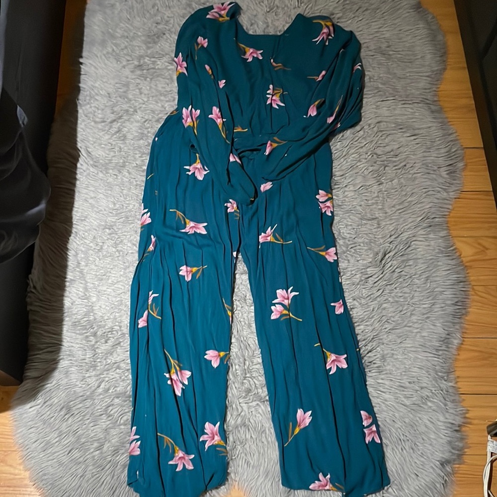 Billabong Floral Set